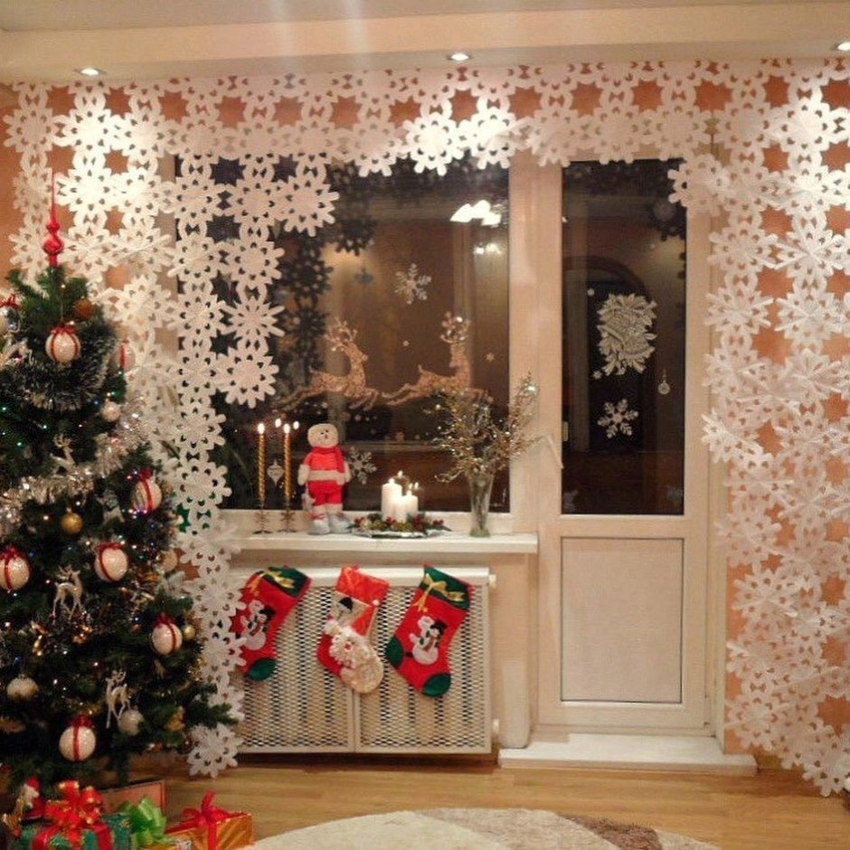 Новогоднее украшение комнаты