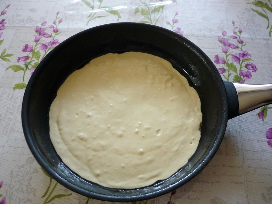 Тесто на сковородке