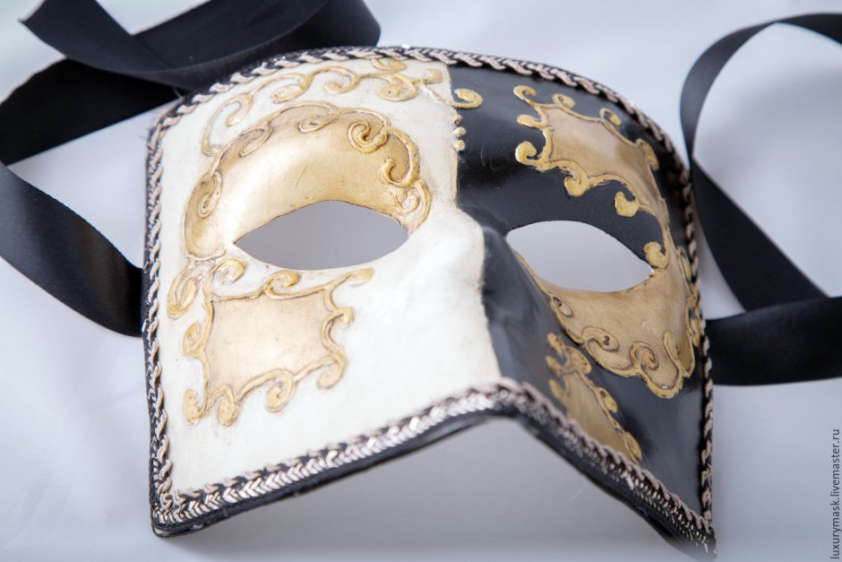 Венецианская маска Баута