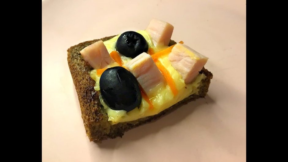 Бутерброд на сковороде для детей