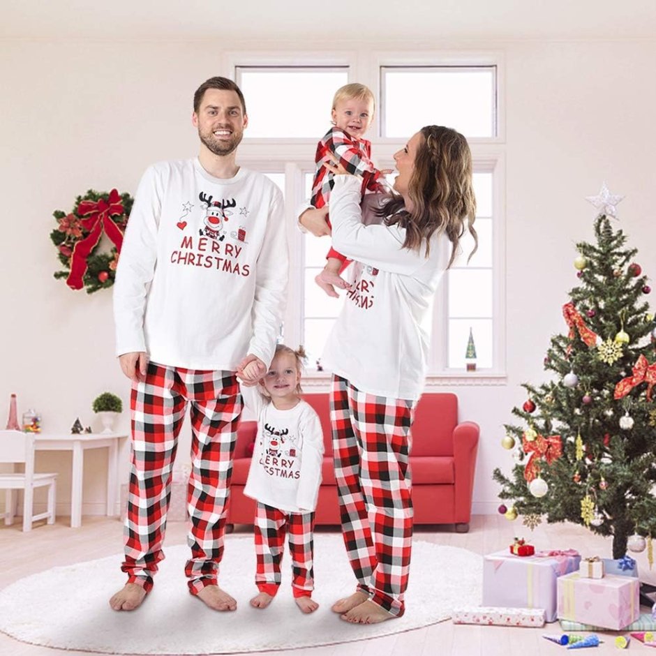 Рождественские пижамы для всей семьи