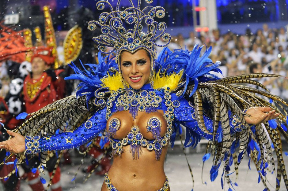 Андреа Мартинс карнавал в Рио