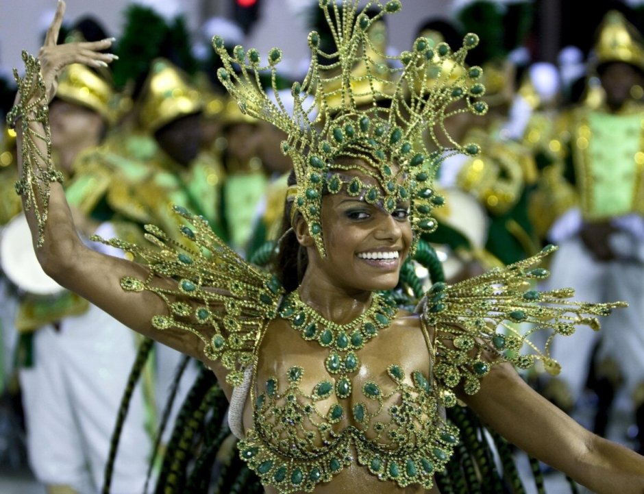 Ellen Rocche с карнавала в Рио