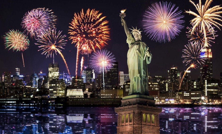 Новогодний Нью-Йорк статуя свободы