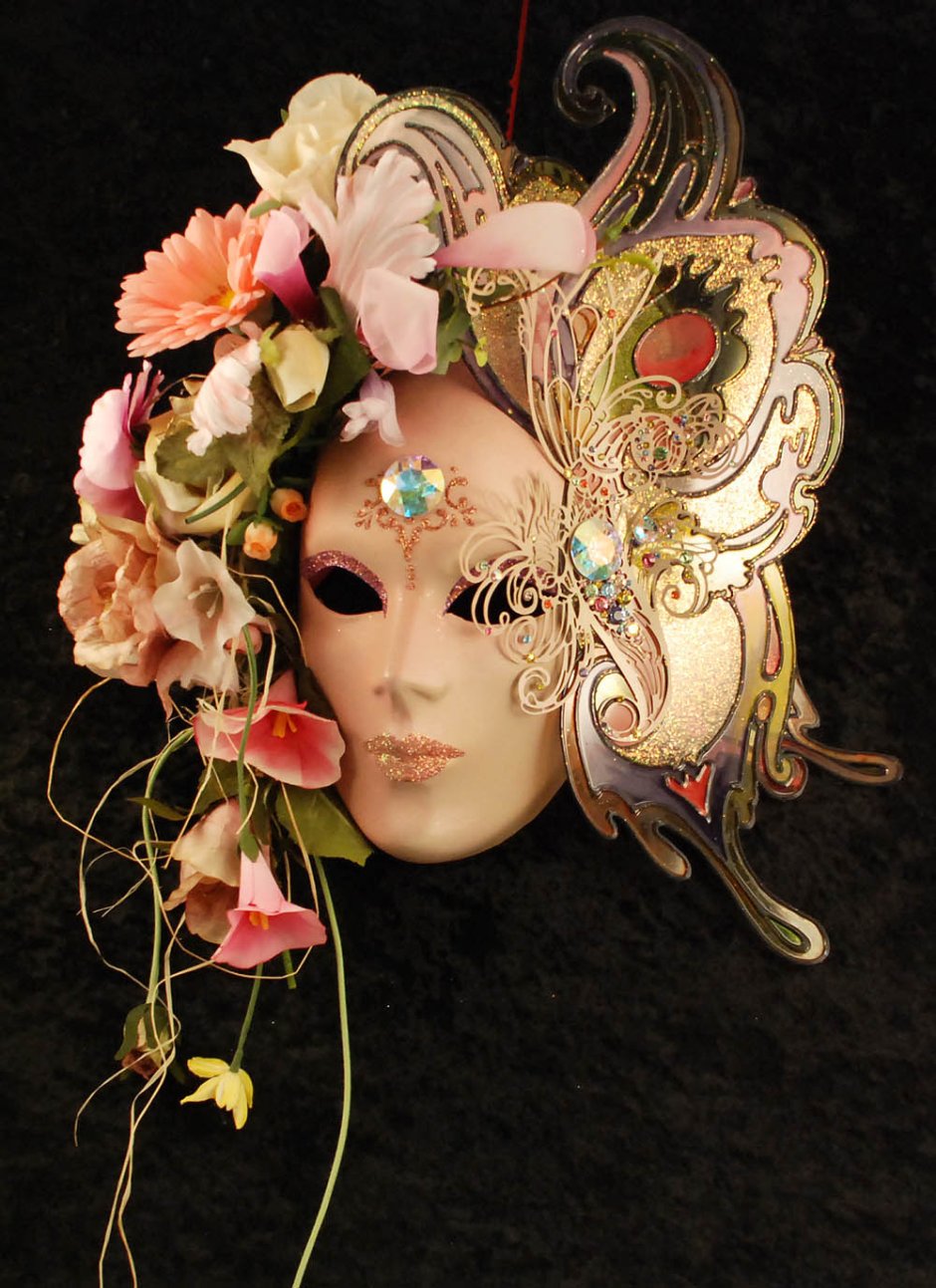 Венецианская маска с цветами