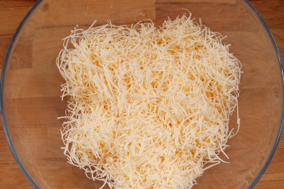 Копченый сыр на терке