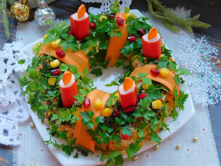 Салат овощной новогодний венок