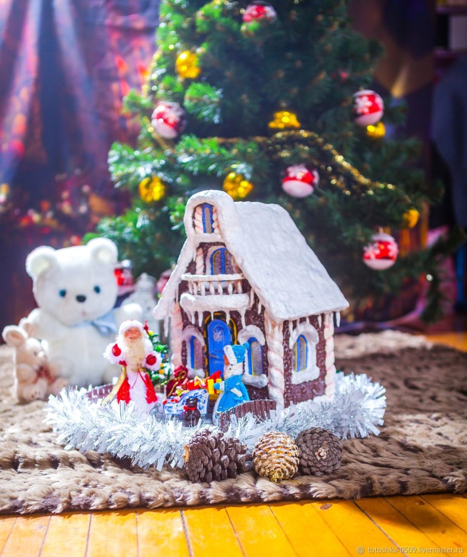 Новогодняя поделка дом Деда Мороза