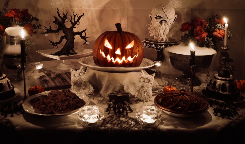 Праздничный стол на Хэллоуин
