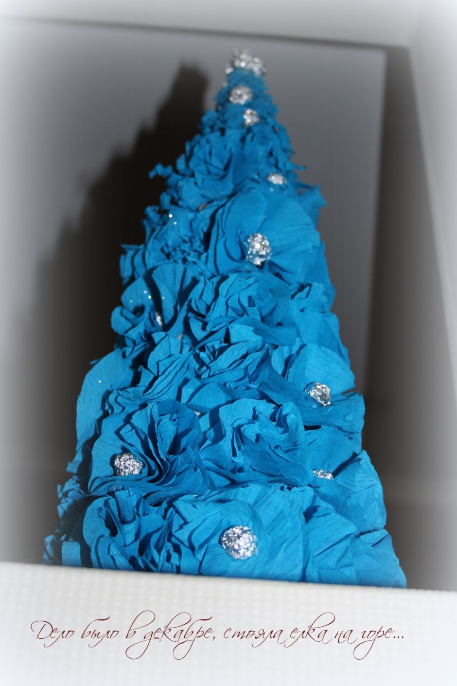 Новогодняя елка из бумажных салфеток