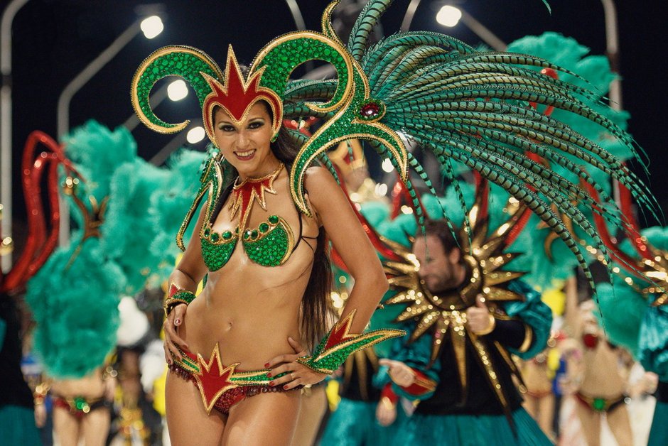 Маскарад карнавал в Бразилии