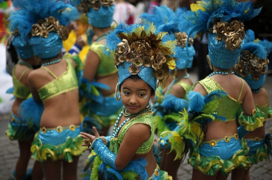Бразильские костюмы для самбы карнавал