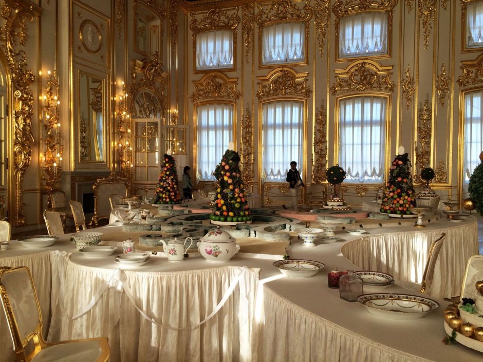Екатерининский дворец обеденный зал