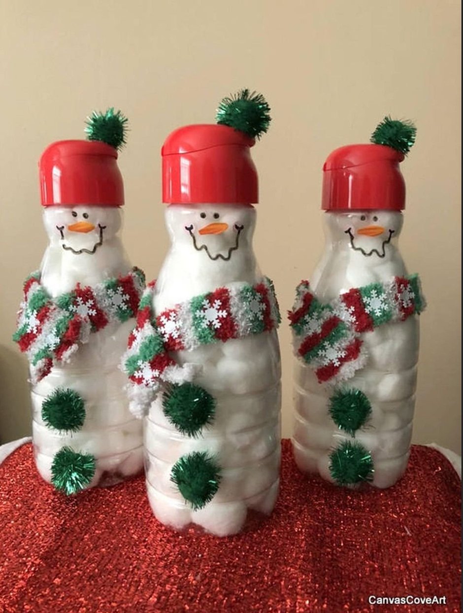 Снеговик из пластиковых бутылок
