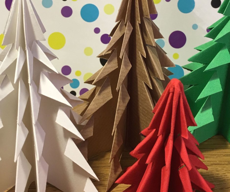 Новогодняя елка из бумаги большая