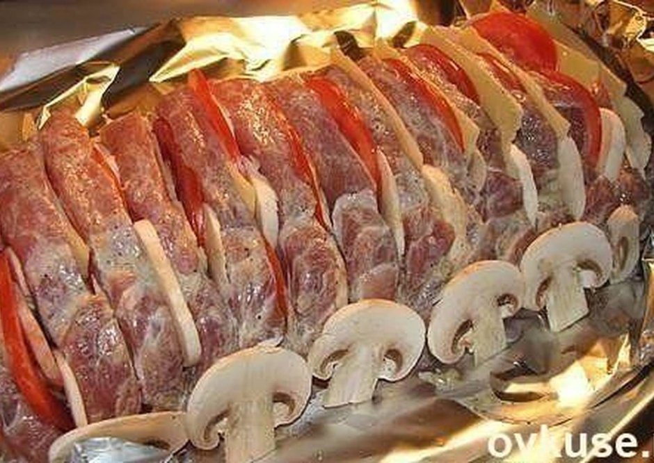 Мясное блюдо гармошка из свинины
