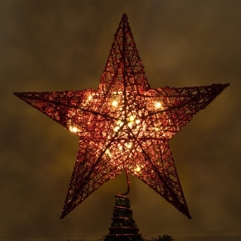 Красная звезда на елку