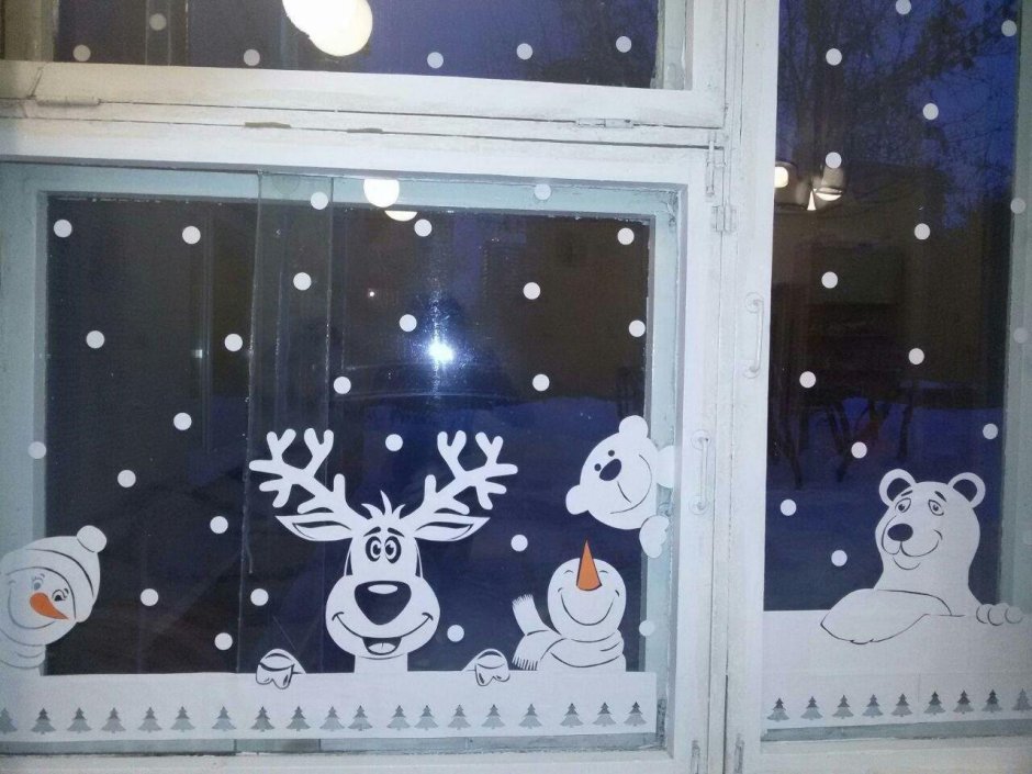 Новогоднее украшение окон в детском саду