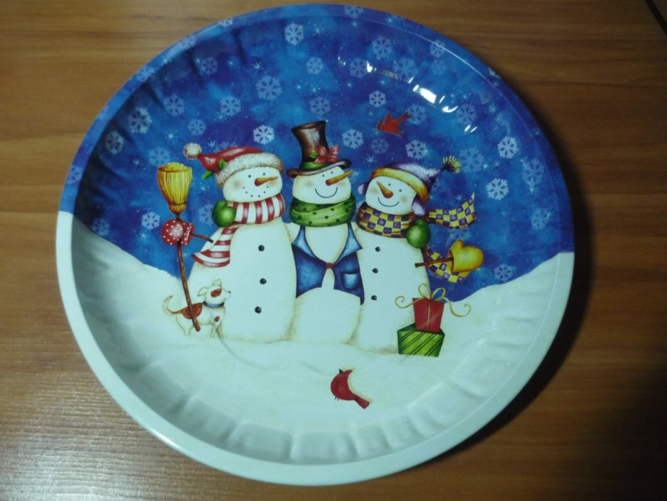 Расписные новогодние тарелки
