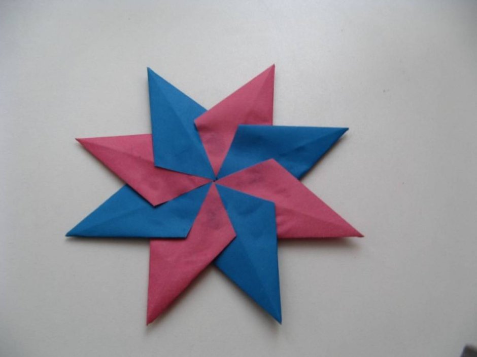 Восьмиконечная звезда из бумаги объемная