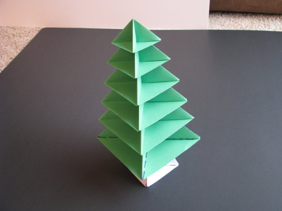 Новогодняя елочка оригами