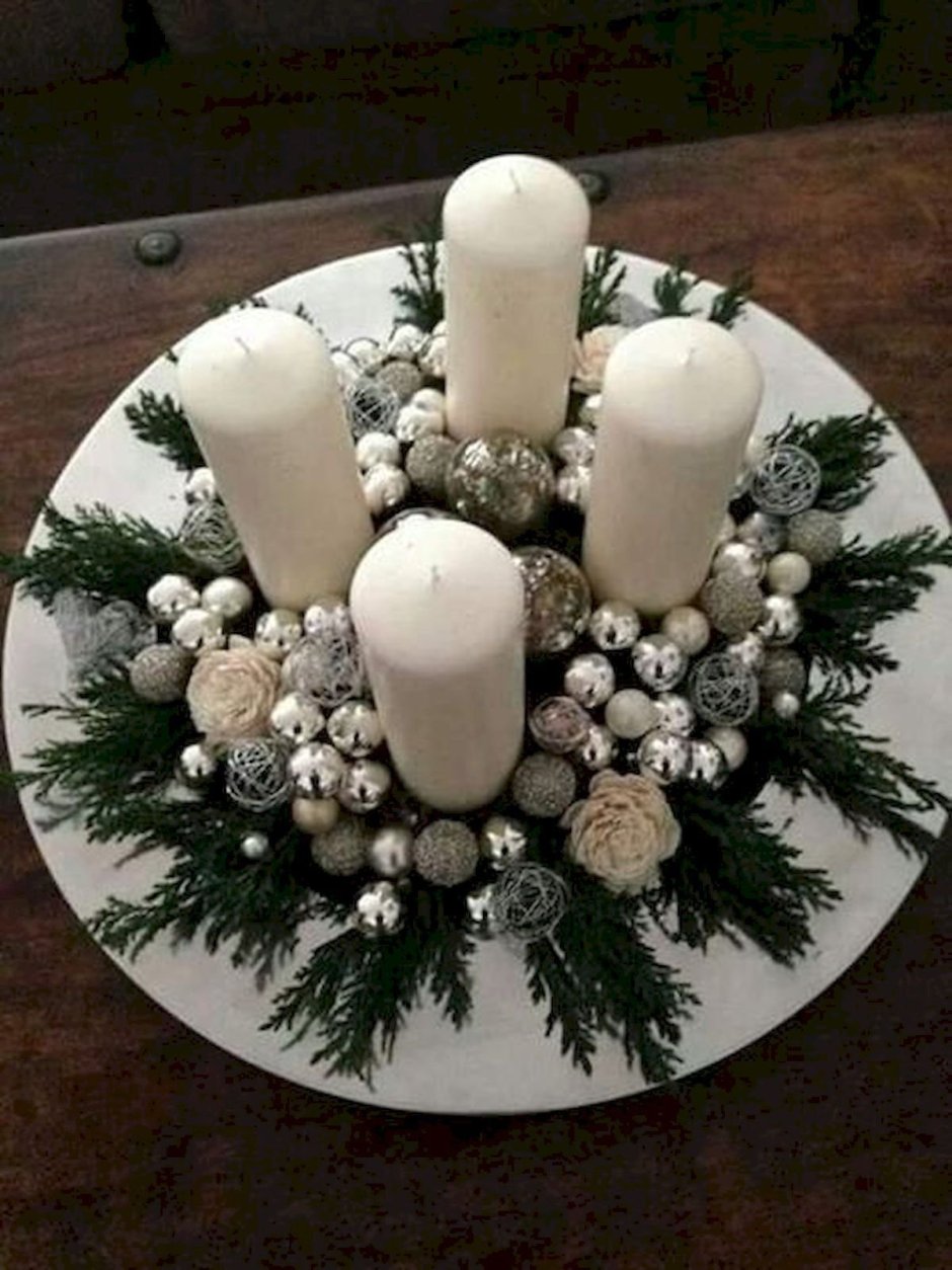 Новогодний венок на стол со свечами