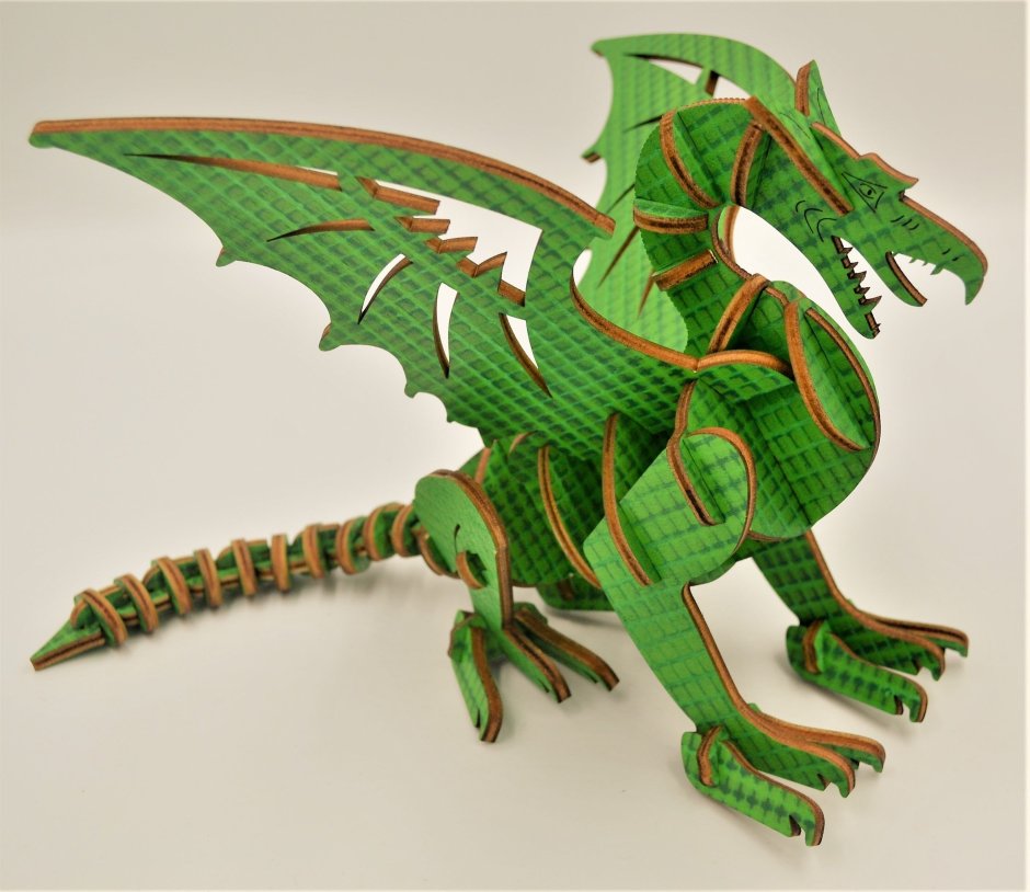 Зелёный деревянный дракон нарисованый лего
