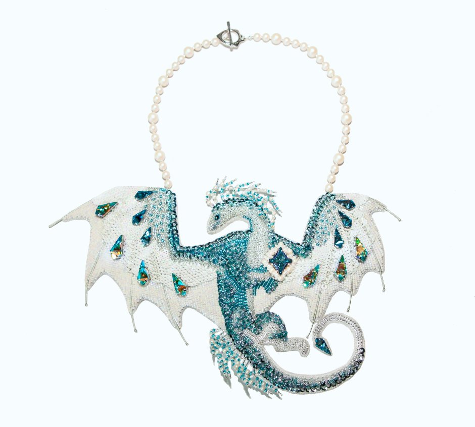 Ожерелье дракона из бисера