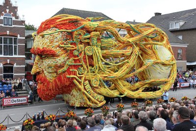 Фестиваль цветов Bloemencorso в Голландии