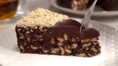 Торт с вишней и творожным кремом
