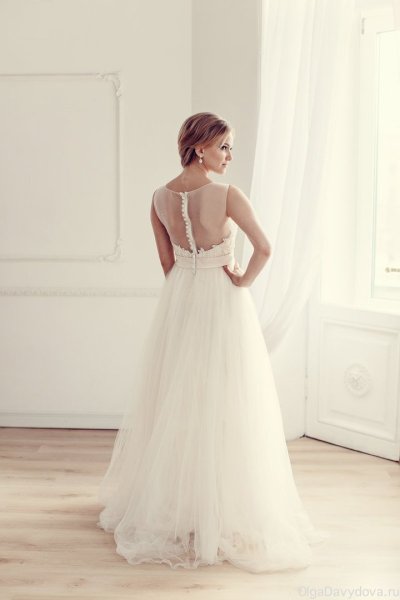 Свадебное платье Vesna Wedding