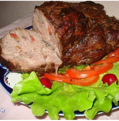 Мясо шпигованное морковью