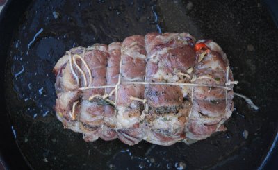 Рулетики из свиной шеи