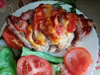 Свинина фаршированная сыром