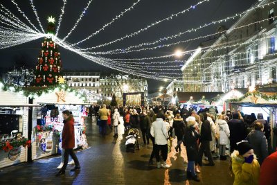 Рождественская ярмарка в СПБ на Манежной площади