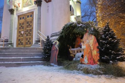 Рождество храм вертеп храм Христа Спасителя
