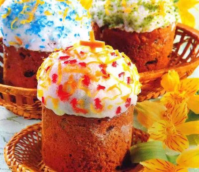 Кулич Пасхальный с орехами и цукатами