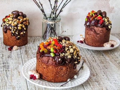 Кулич Пасхальный с орехами и цукатами