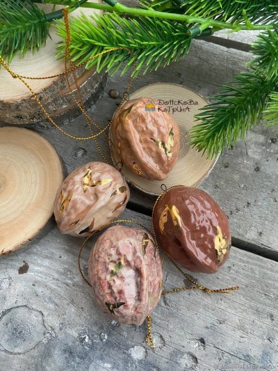 Елочные орешки