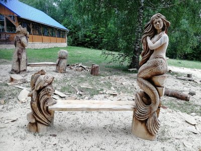 Деревянные скульптуры Натальи Пиневич