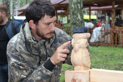 Скульптуры из дерева Томск Околица