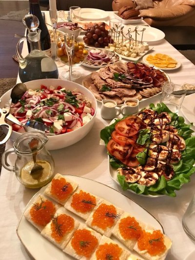 Красивый праздничный стол
