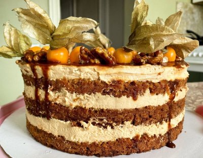 Морковный торт с грецкими орехами